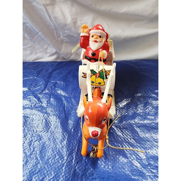 VINTAGE 1980'S CHRISTMAS SANTA BUMP N GO SLED ELECTRONIC LIGHT UP & SOUNDS TOY - Picture 3 of 6